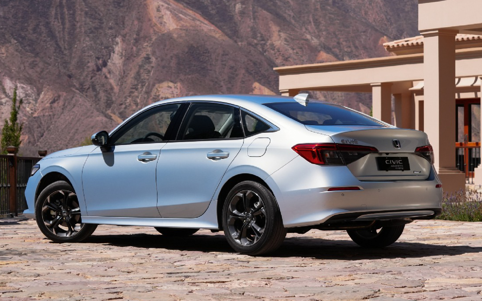 CIVIC ADVANCE HYBRID Galeria